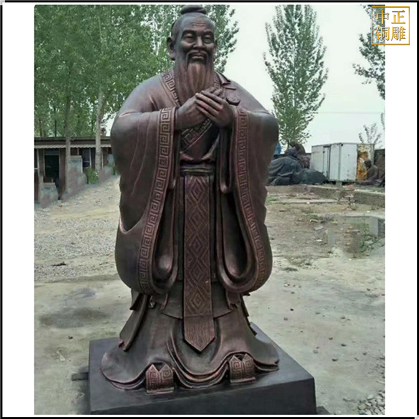 站像孔子銅雕.jpg 站像孔子銅雕.jpg